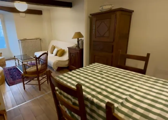 La Petite Maison De La Place *